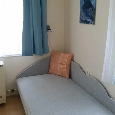 - Balaton 19117 * Balatonlelle