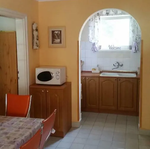 - Balaton 19117 펜션